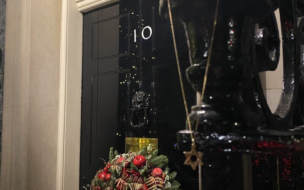 10 Downing Street.