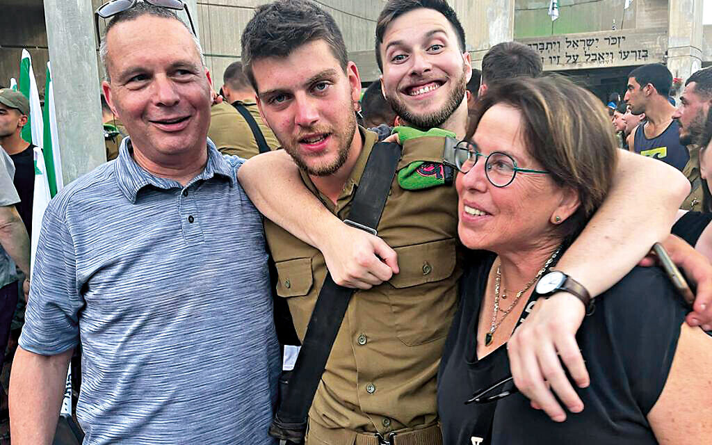 Izhar Shay, Yaron, Yaron's brother Ophir and mum Hilla