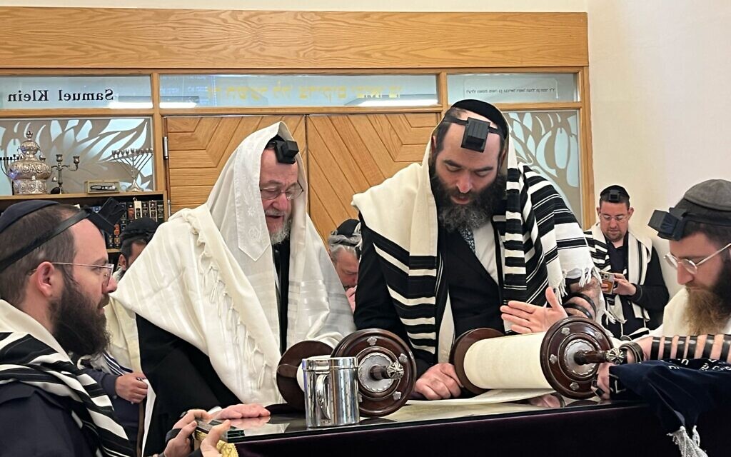 Chief Rabbi Ephraim Mirvis and Chief Rabbi of Cyprus, Rabbi Arie Zeev Raskin, Pic: Facebook