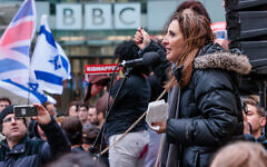 Deputy Mayor of Jerusalem, Fleur Hassan-Nahoum, speaking at a rally held outside the BBC’s London HQ. Photo by Amanda Rose/@amandarosephoto Deputy Mayor of Jerusalem, Fleur Hassan-Nahoum, speaking at a rally held outside the BBC’s London HQ. Photo by Amanda Rose/@amandarosephoto