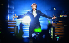 Octogenarian Barry Manilow is coming to the Palladium in May Octogenarian Barry Manilow is coming to the Palladium in May