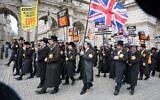 Yellow stars on display at latest strictly orthodox schools protest