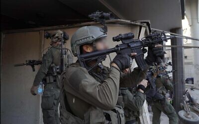 IDF soldiers in Al Shifa hospital. Credit: IDF