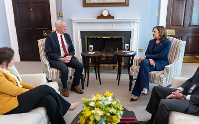 War cabinet member Benny Gantz meeting Vice President Kamala Harris in Washington, March 4. Courtesy: Kamala Harris/X