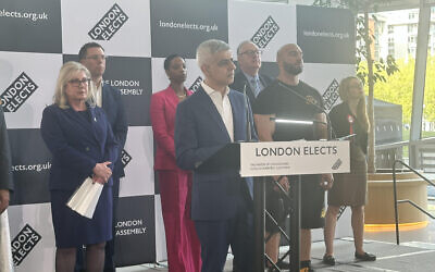 Sadiq Khan gives victory speech after being confirmed London mayor