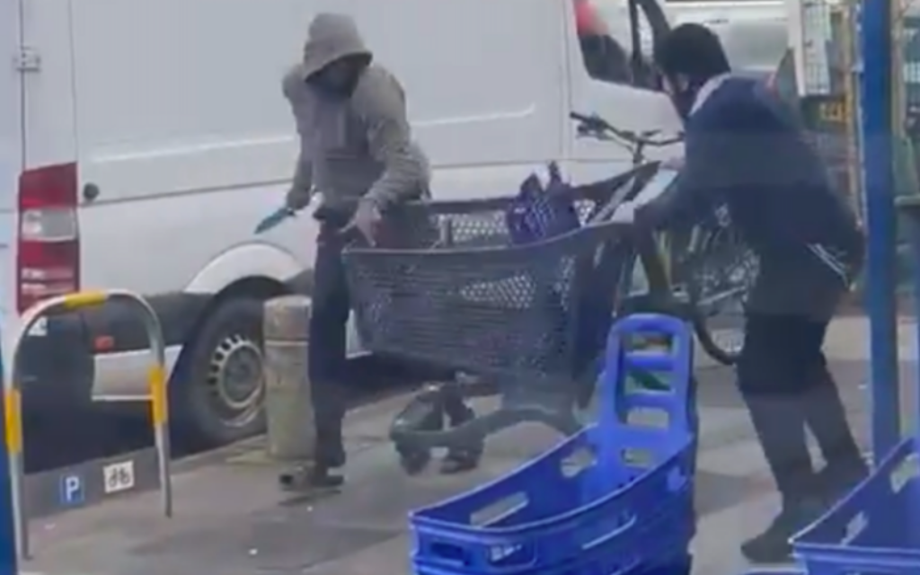 Gabriel Abdullah brandishes knife outside Golders Green supermarket