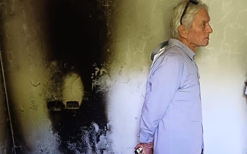 Michal Douglas in Kibbutz Be'eri. June 2, 2024. Courtesy: Twitter