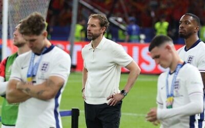 England manager Gareth Southgate (centre) and his team lose out on another trophy