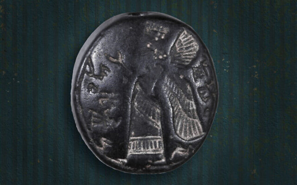 Rare First Temple-era seal found in Jerusalem, in an image released on August 29, 2023. (Eliyahu Yanai/City of David)