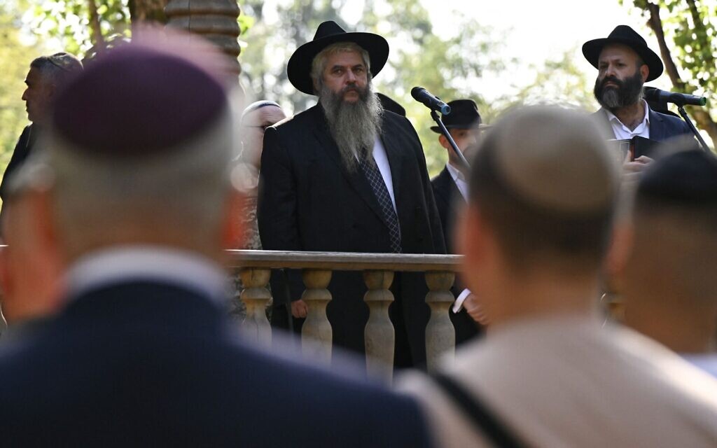 Rabbi Moshe Reuven Azman, a chief rabbi of Ukraine, speaks during the memorial ceremony marking the 82nd anniversary of the Babyn Yar massacre in Kyiv, Sept. 29, 2023. (Genya Savilov / AFP via Getty Images via JTA)