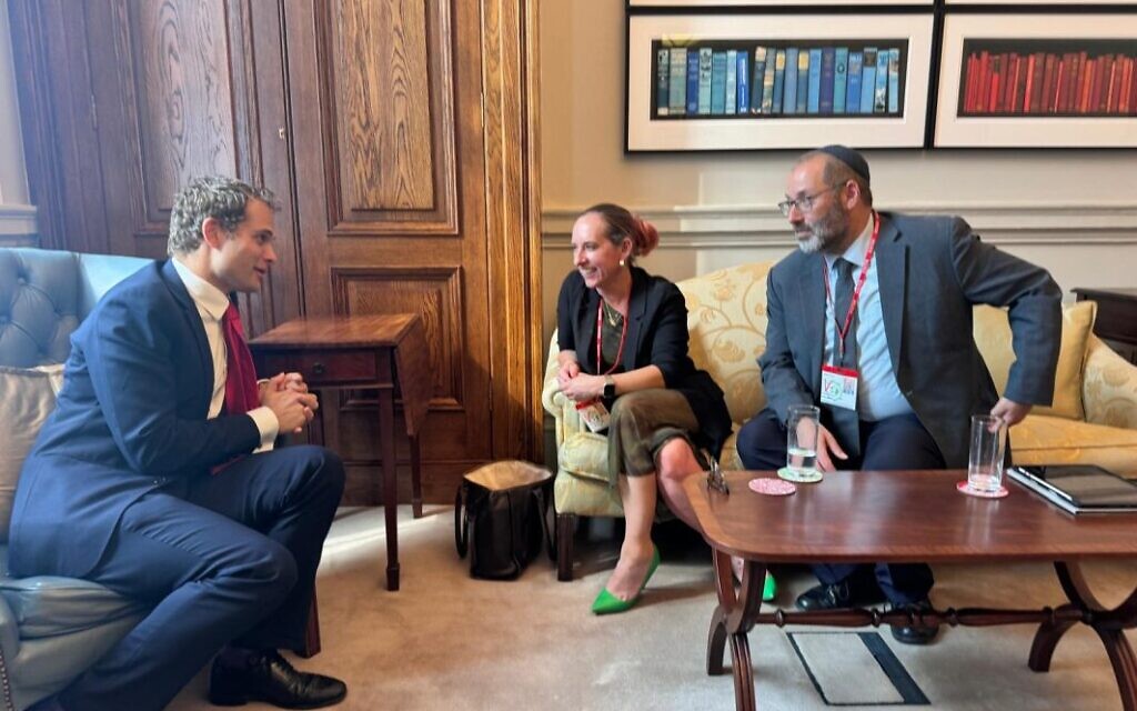 Middle East minister Hamish Falconer meets with Progressive Judaism Co-Leads Rabbi Charley Baginsky and Rabbi Josh Levy in July 2024