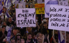 Thousands demand a hostage deal at a rally in Tel Aviv against Prime Minister Benjamin Netanyahu.