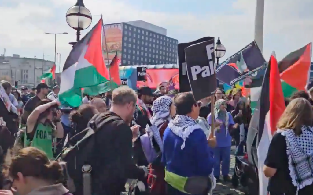 Palestine demo by actvists in Liverpool urging Labour to take tougher stance on Israel