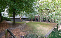 Barber-Surgeons' Gardens towards Mountjoy House and the former Museum of London Barber-Surgeons' Gardens towards Mountjoy House and the former Museum of London