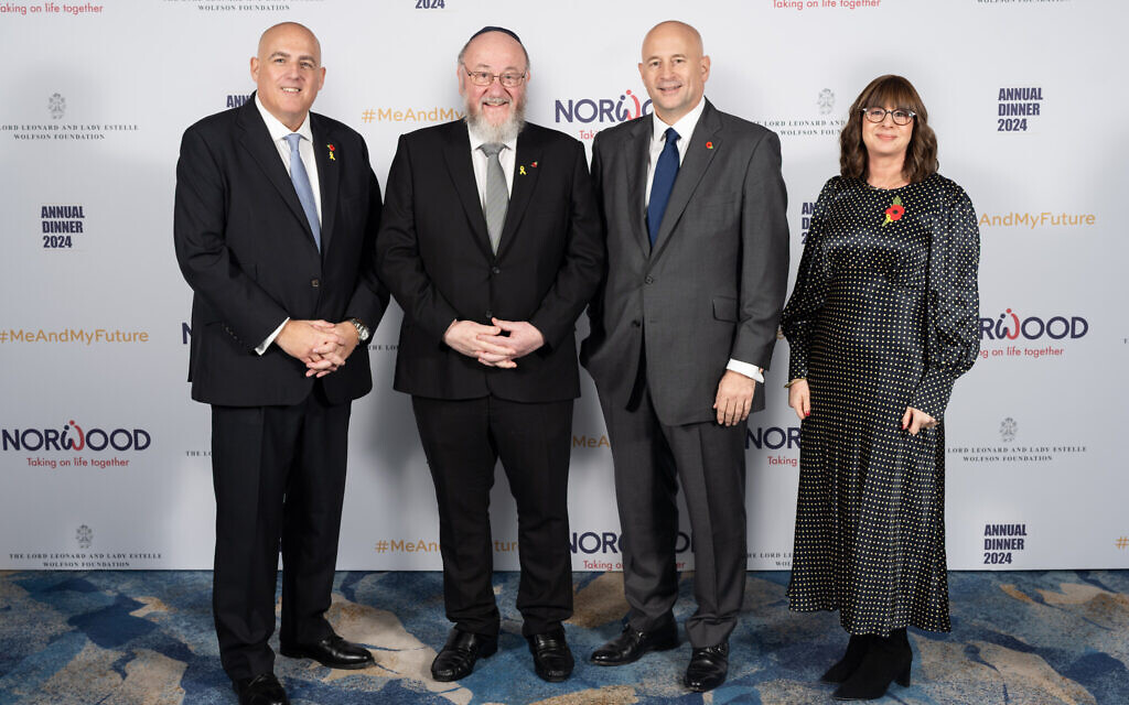 From left to right) Norwood Chair Miles Webber, Chief Rabbi Sir Ephraim Mirvis KBE, Norwood President Lord Jon Mendelsohn and Norwood Chief Executive Naomi Dickson(C) Blake Ezra Photography 2024