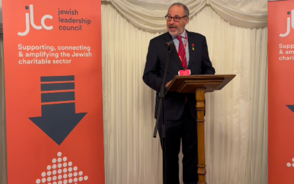 Keith Black delivers speech at JLC members tea at the House of Lords