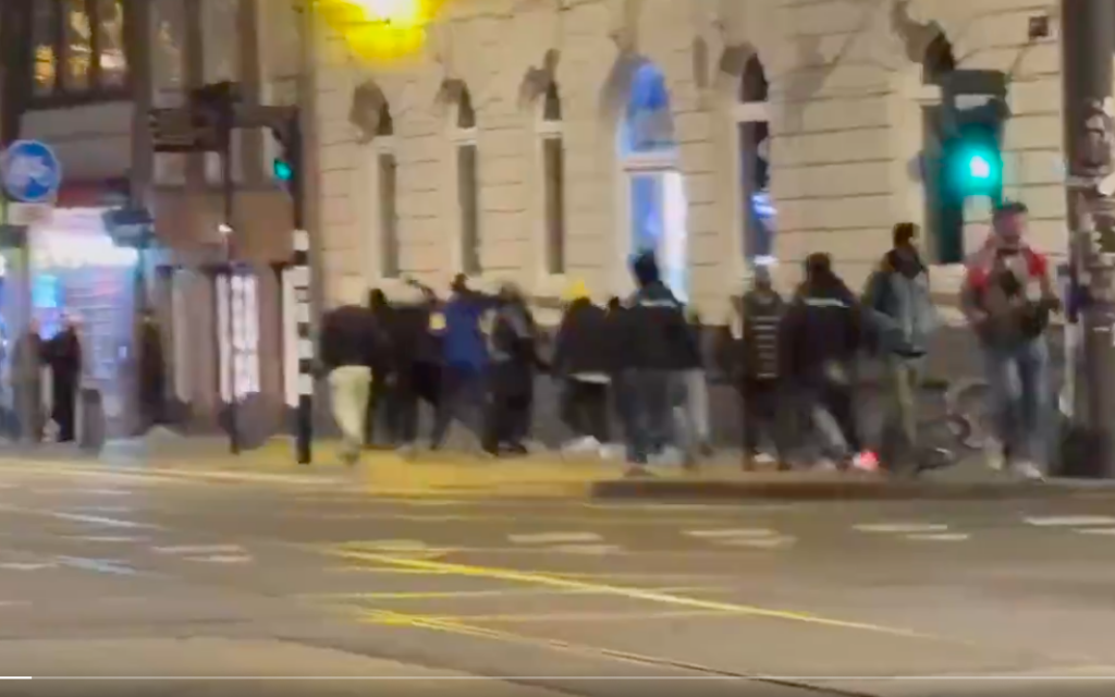 Maccabi Tel Aviv fans clash with locals in Amsterdam