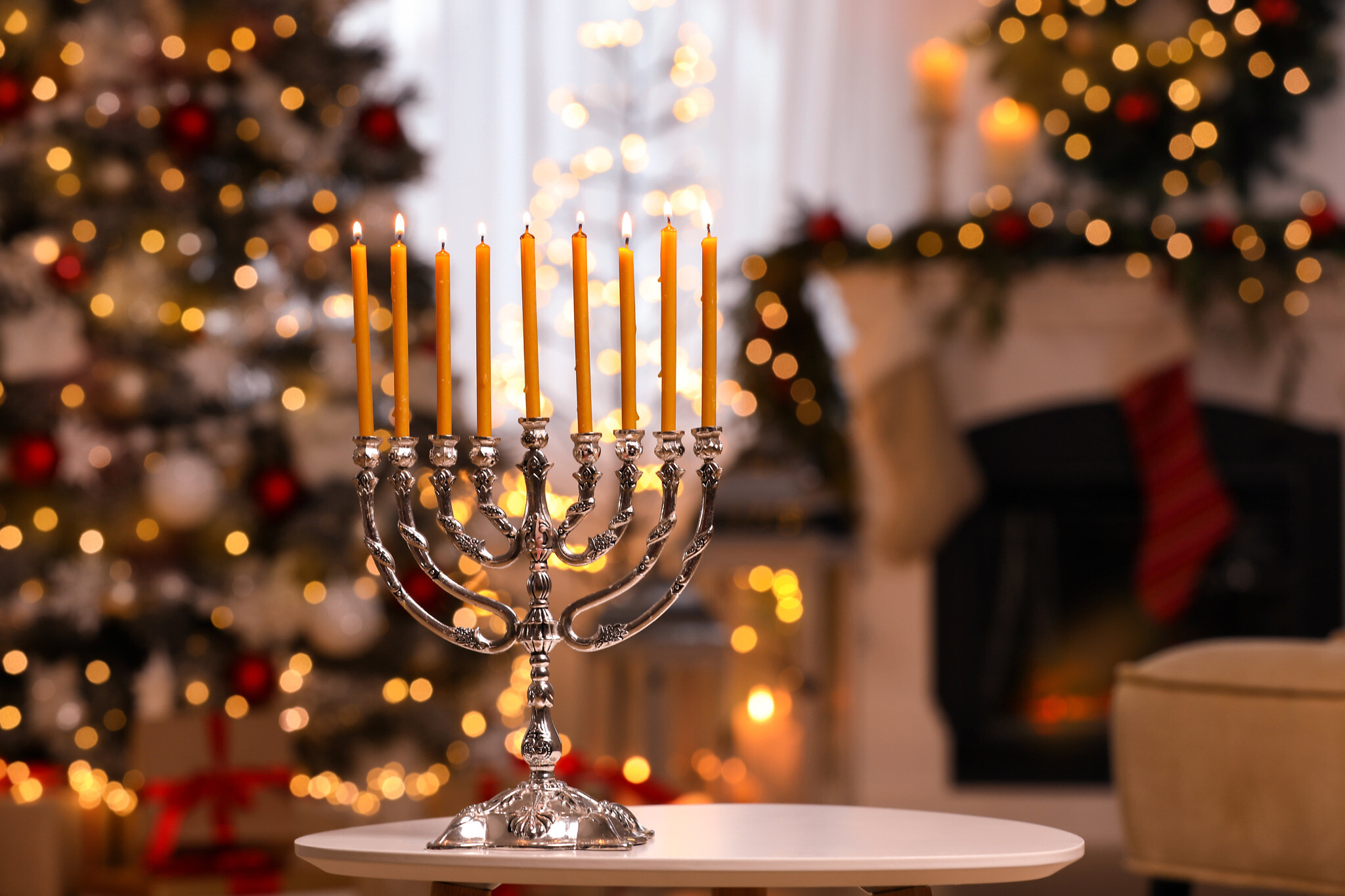 The Same day But Oh So Different Christmas And Chanukah Jewish News