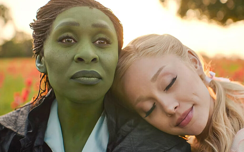 Cynthia Erivo and Ariana Grande in Wicked