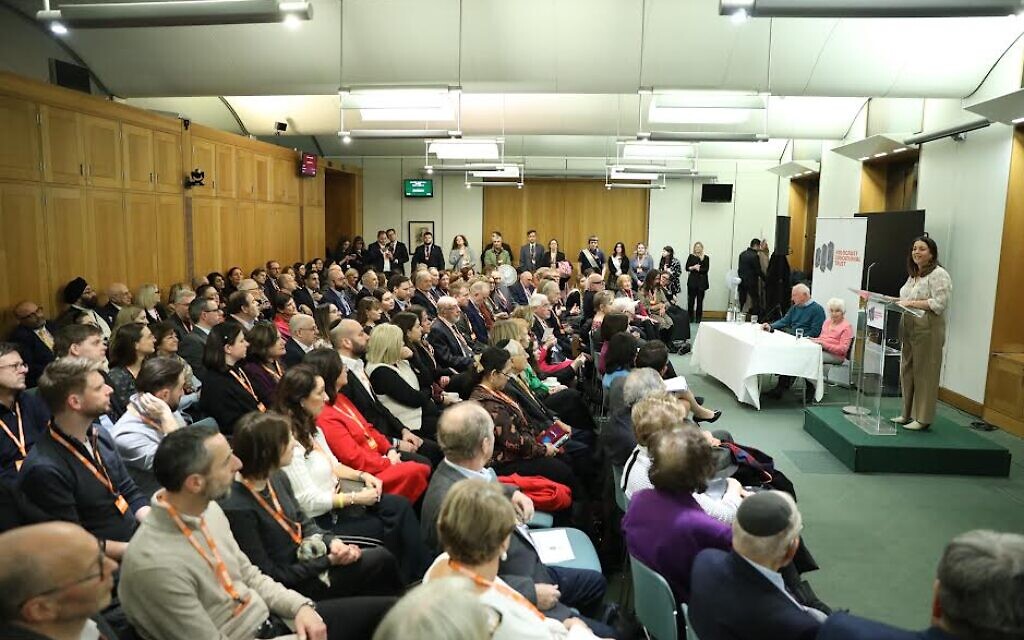 Karen Pollock CBE, HET's chief exec, speaks at event in parliament