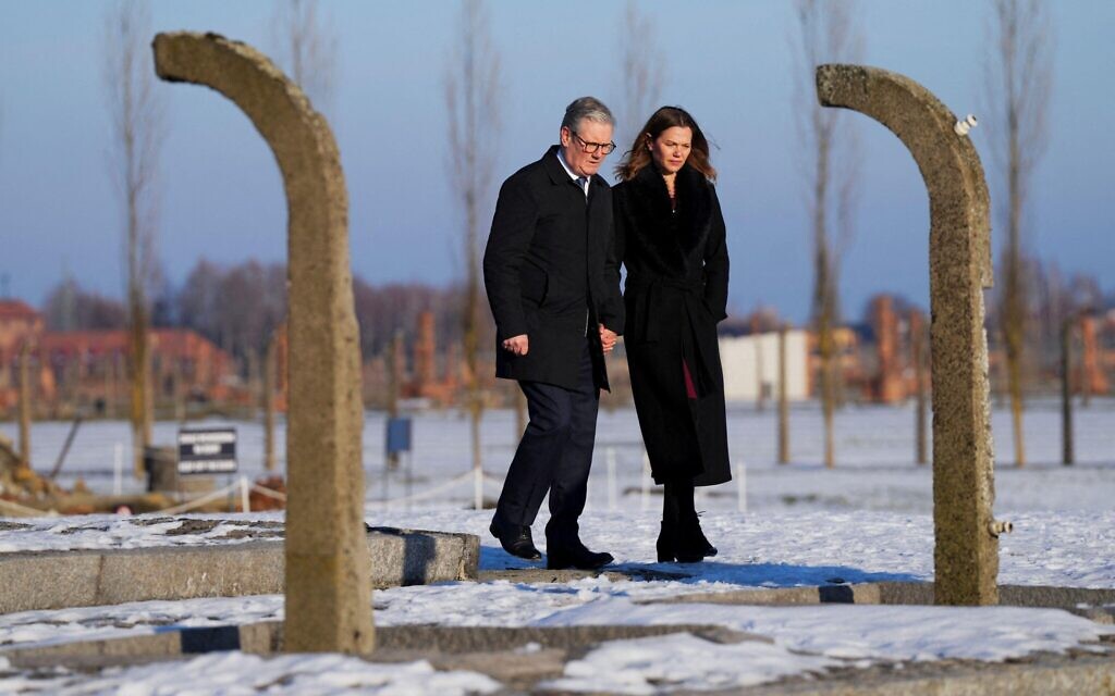 Prime Minister Sir Keir Starmer and his wife Lady Victoria, on earlier visit to the Memorial and Museum Auschwitz-Birkenau