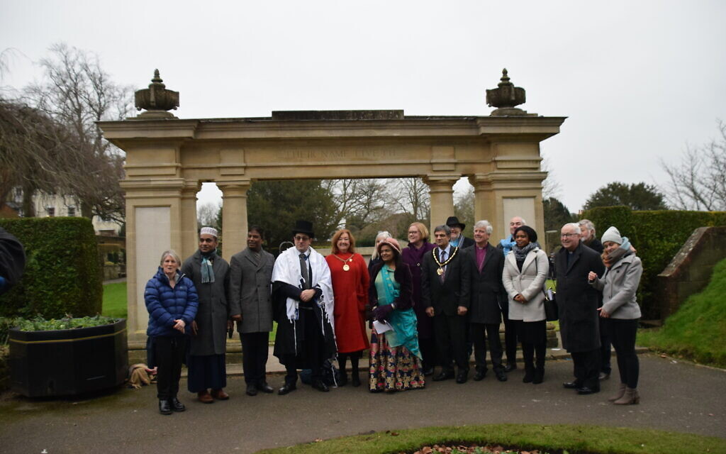 Pic: Guildford Jewish community