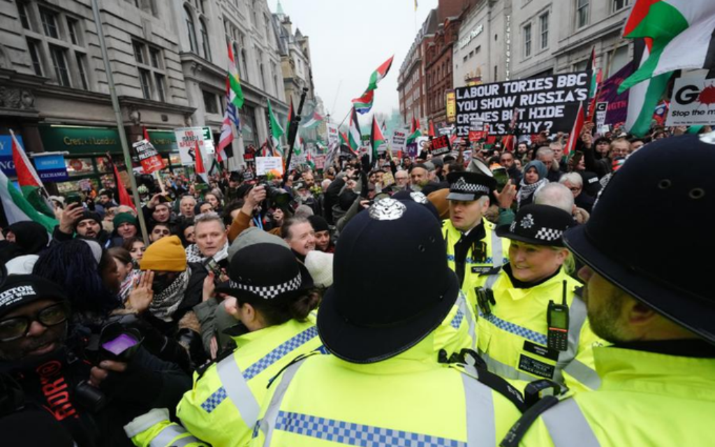 Police make arrests at Jan 18th Palestine demo in London