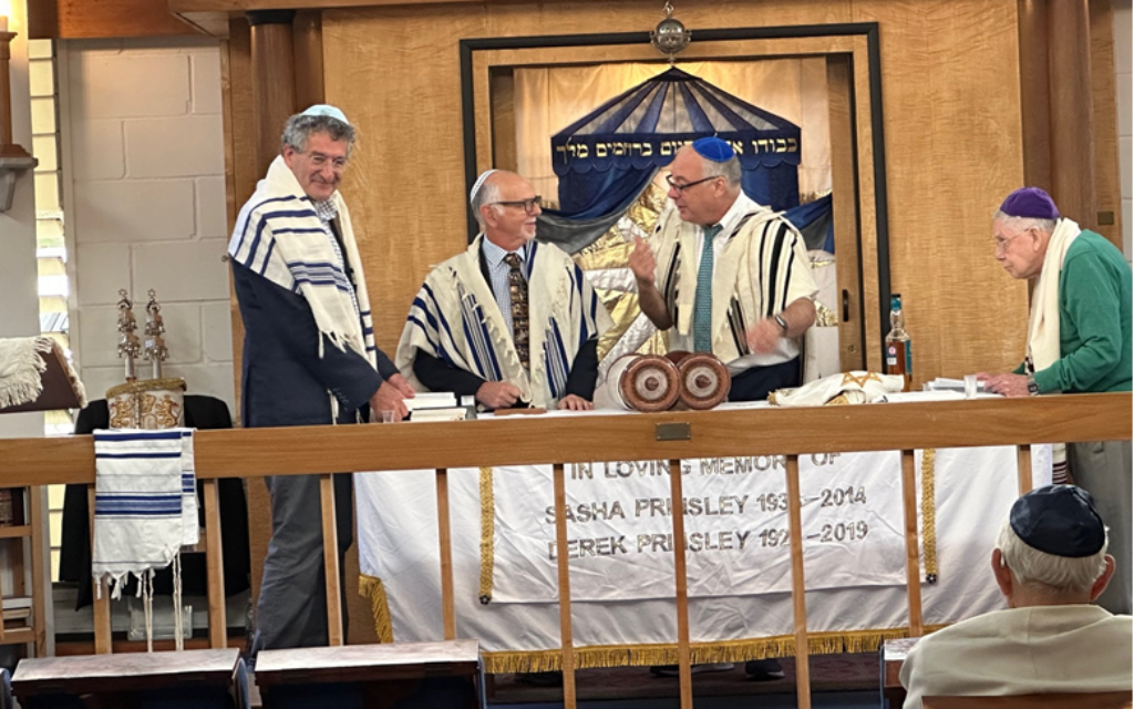 Dr Peter Prinsley MP, left, at Norwich Synagogue
