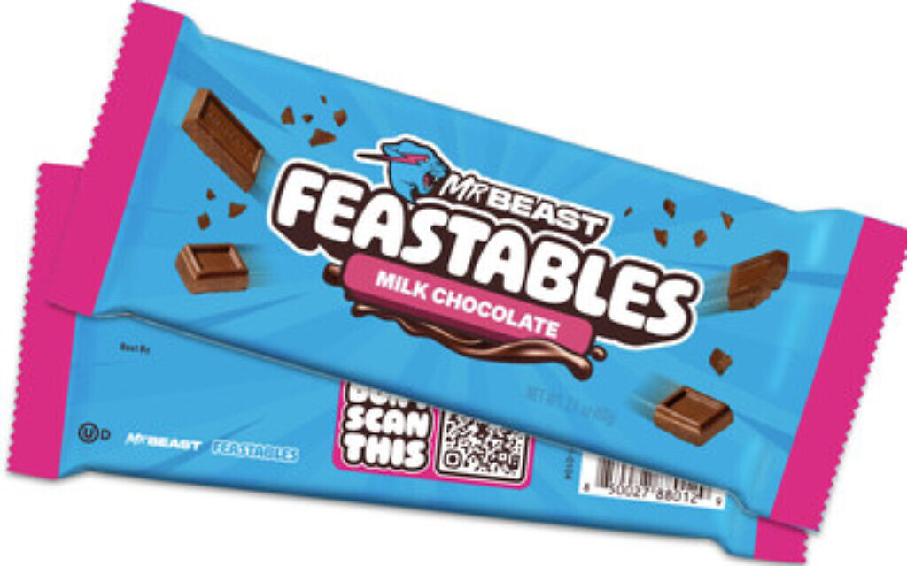 Feastables kosher packaging with OU symbol on the back (CNW Group/Feastables)