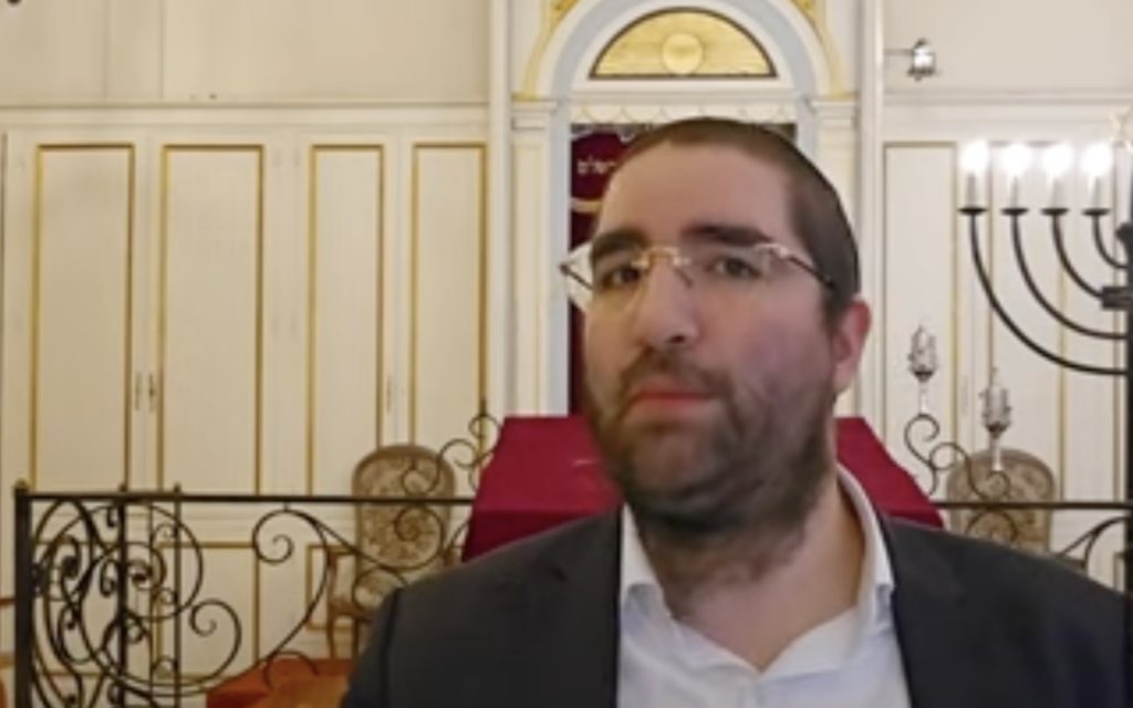 Rabbi Arié Engelberg giving on online sermon. (Screenshot)