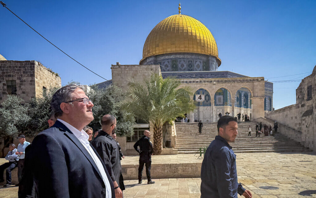 Israel’s National Security Minister Itamar Ben-Gvir visits the Temple Mount in Jerusalem’s Old City, April 2, 2025. (Yonatan Sindel/Flash90)