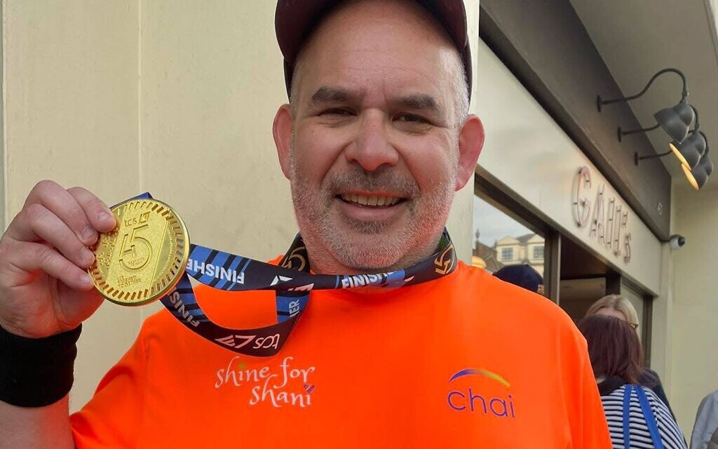 Marcus Ardeman running for Chai Cancer Care