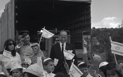 Children on an Independence Day outing. 1967. Photograph: David Hirschfeld, KKL-JNF Archive.