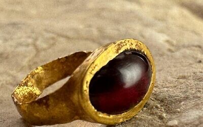 The gold ring uncovered during the Israel Antiquities Authority's excavations in the City of David. Photo by Reut Wilf, City of David