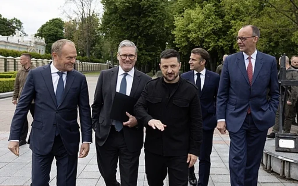 German Chancellor Friedrich Merz (right) with Keir Starmer and European leaders 
Photo Credit : Wikipedia