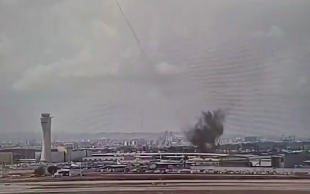 Video footage of Houthi strike on Ben Gurion