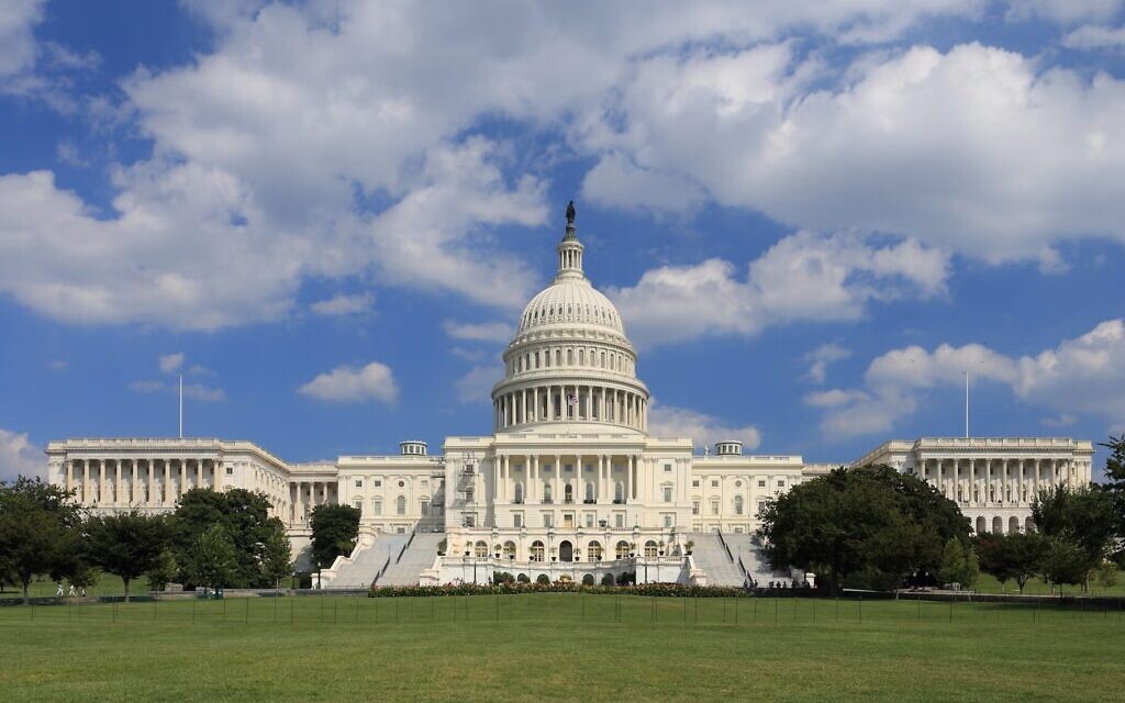 U.S. Capitol building (Martin Falbisoner via Wikimedia Commons)