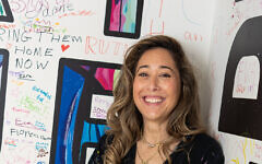 Adrienne Konviser, Art Hub Ldn