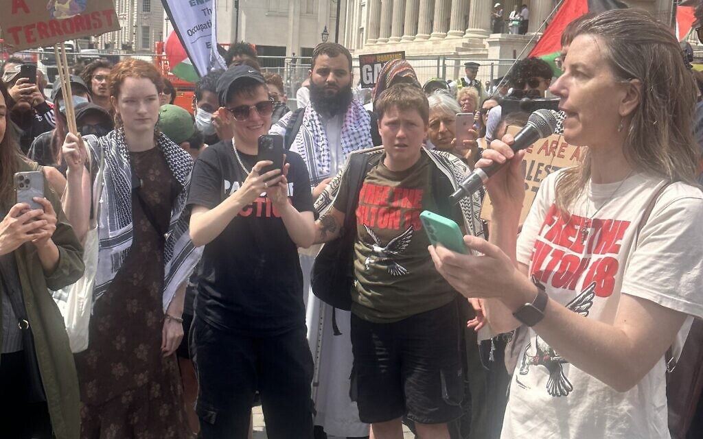 Mother of imprisoned Palestine Action activist speaks at Trafalgar Sq demo
