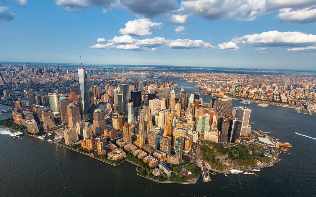 The lower Manhattan skyline (Credit: Wikimedia Commons, Daniele Pieroni)