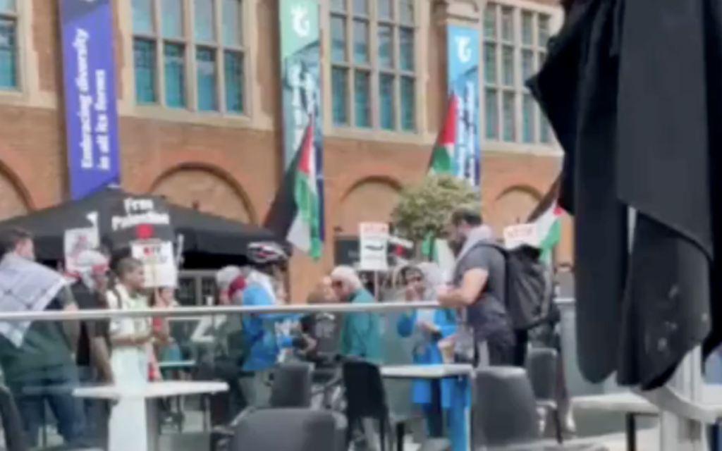 Students protest on Nakba Day at University of Birmingham, 15 May.
Photo Credit: Campaign Against Antisemitism