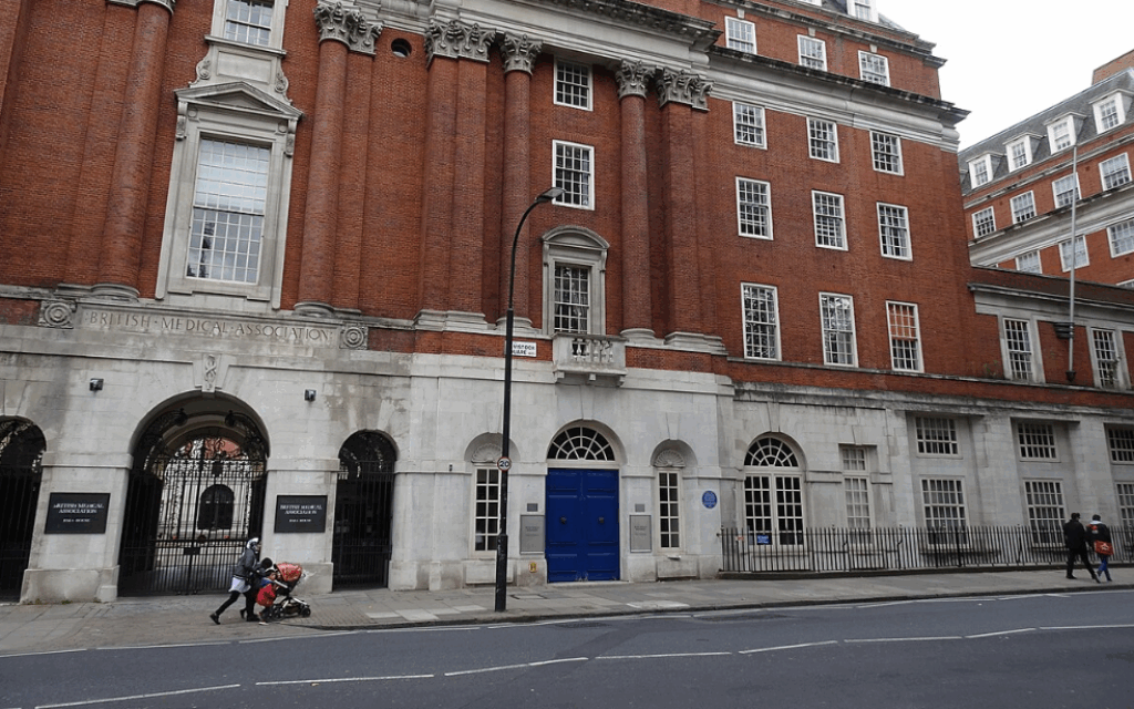 The BMA headquarters in Tavistock Square, London (Credit: Creative Commons/Spudgun67)