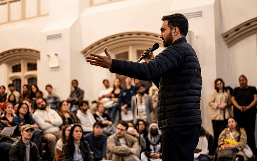Zohran Mamdani Speaking at a DSA 101 Meeting at the Church of the Village in NYC (Credit: Wikimedia Commons/Bingjiefu He)