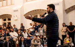 Zohran Mamdani Speaking at a DSA 101 Meeting at the Church of the Village in NYC (Credit: Wikimedia Commons/Bingjiefu He)