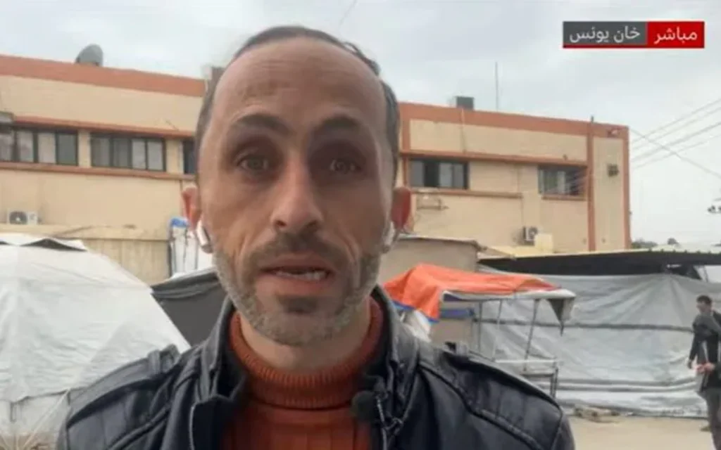 Ahmed Alagha reporting for BBC Arabic in Khan Younis. (Photo Credit: BBC Arabic)