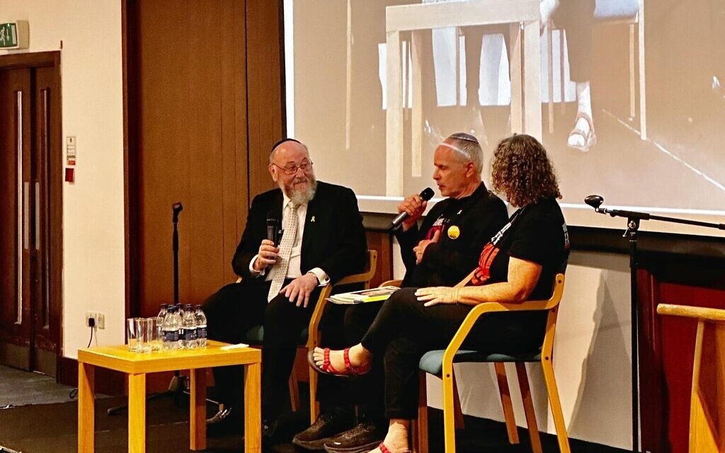 Aviva and Keith Siegel in conversation with the Chief Rabbi