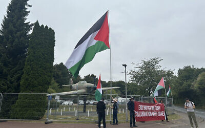 Pro-Palestine protesters from the Palestinian Solidarity Campaign outside  RAF High Wycombe, Buckinghamshire, calling for an embargo on selling arms to Israel. Picture date: Saturday August 16, 2025. PA Photo. Photo credit should read: Sam Hall/PA Wire