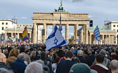 An Israel solidarity rally in Berlin, October 2023 (Credit: Wikimedia Commons/Leonhard Lenz)