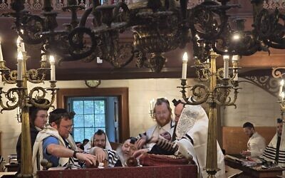 Pic: Ohel Tzadikim