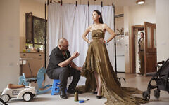 Uzi Amrani creating conceptual art that reveal the scars of wars. image: Moses Pini Siluk